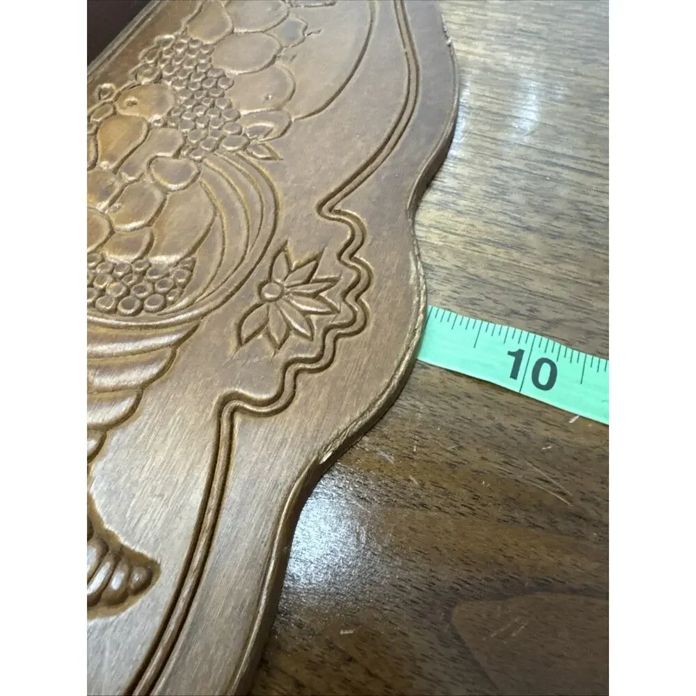 Vintage Wooden Souvenir Spoon Collector Wall Display Rack, Cornucopia, 16 Slots